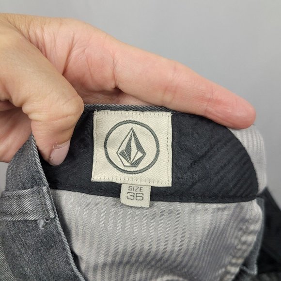Volcom Mens Frickin Chino Shorts Gray Relaxed Fit Slit Pockets Size 36 - Picture 6 of 8